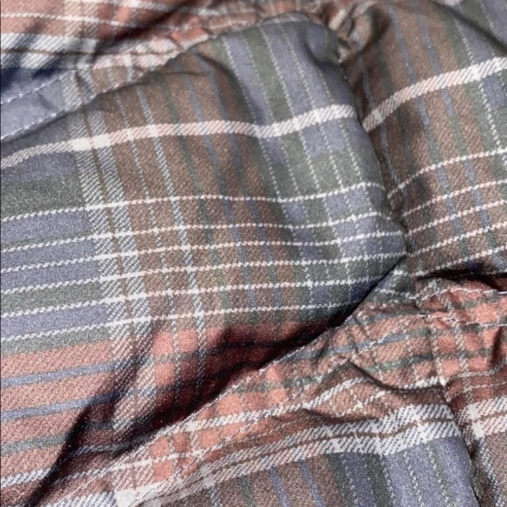 COPY - COPY - Patagonia puffer plaid vest with hoodie